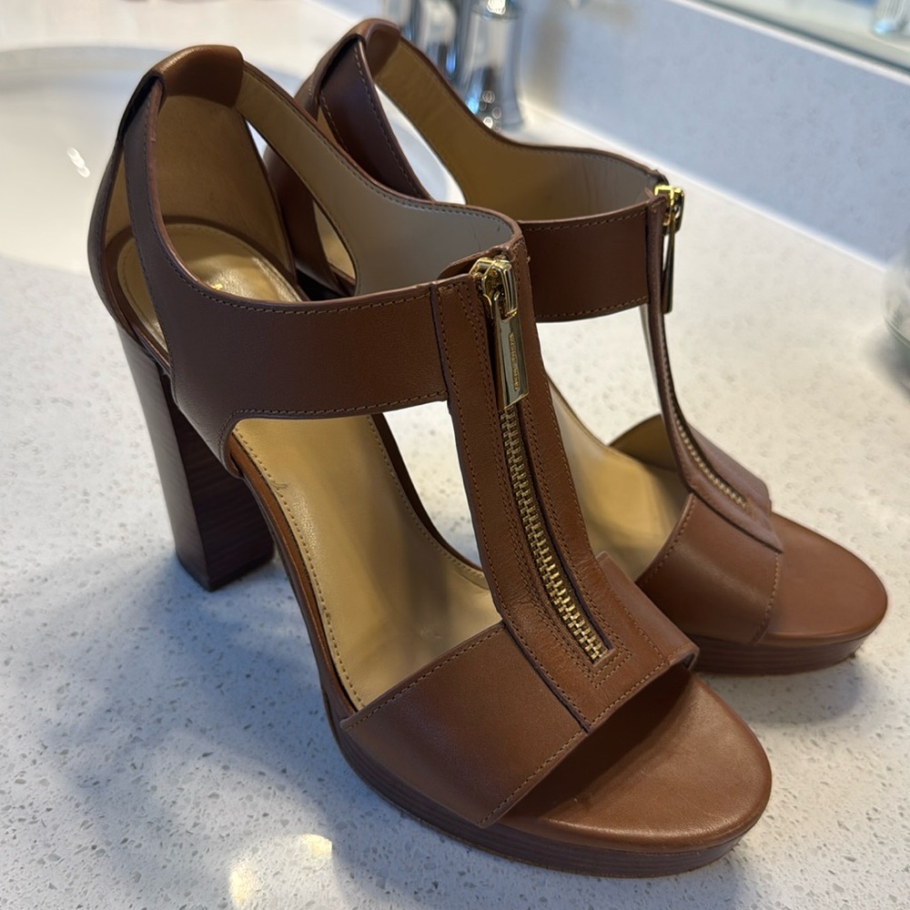 MK heels